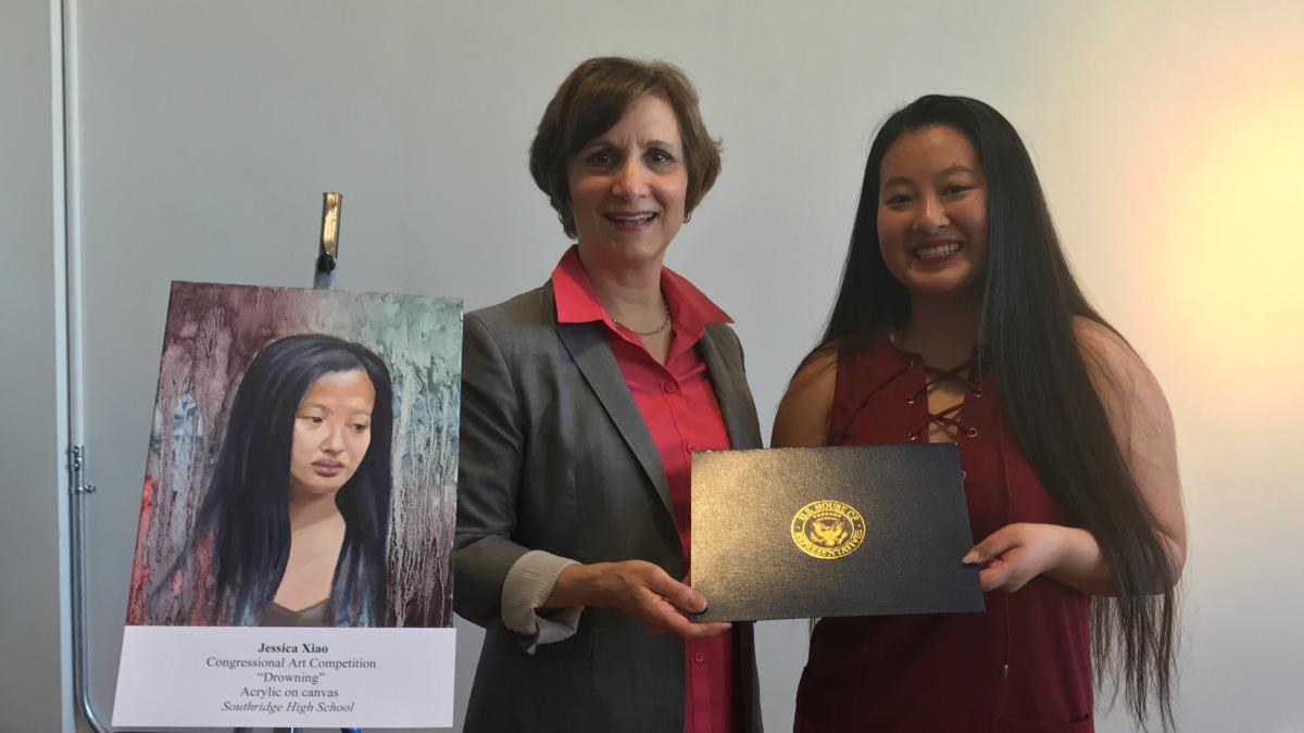 Suzanne Bonamici with 2017 Art Competition Winner